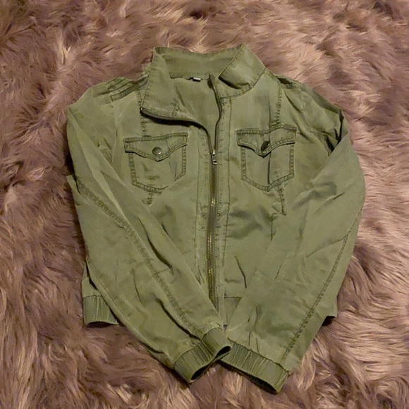 Jacket - Picture 2 of 6